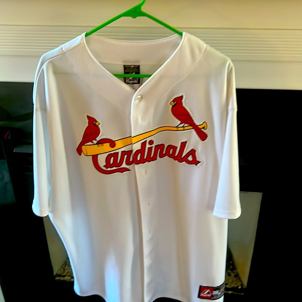 Very special shirt worn at the Boston Red Sox St. Louis Cardinals, World Series￼